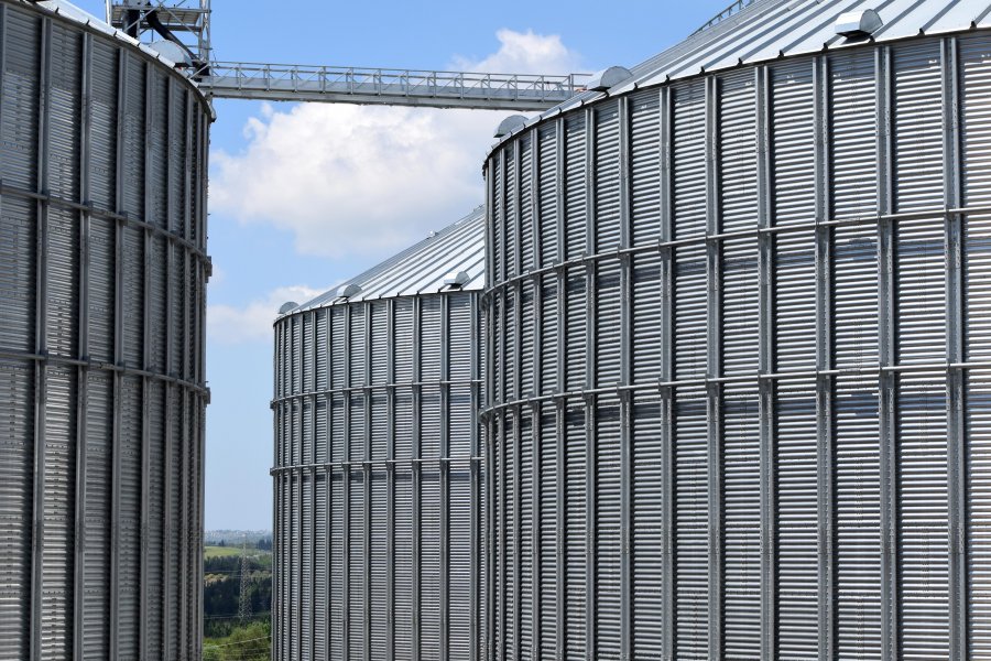 Düz Tabanlı Ticari Silo