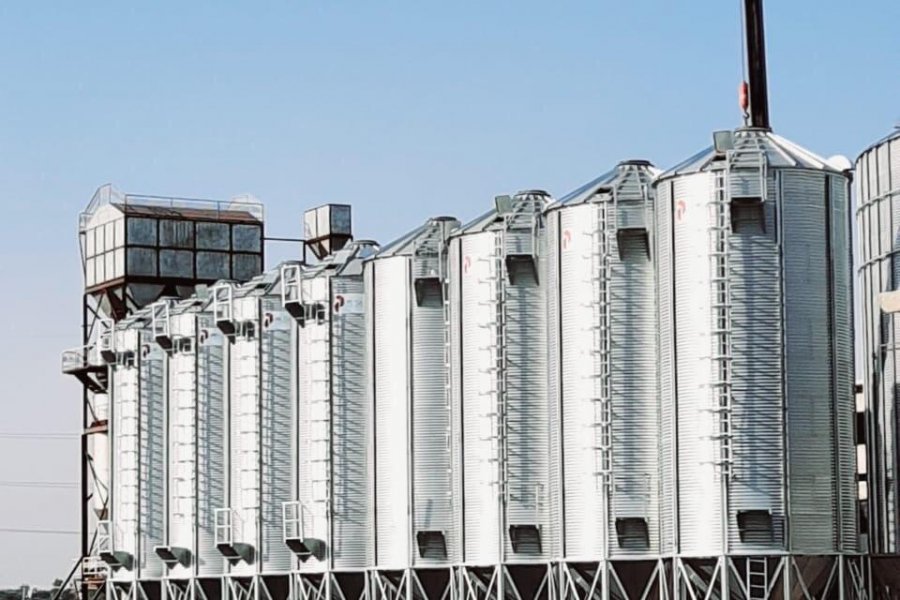 Konik Tabanlı Ticari Silo