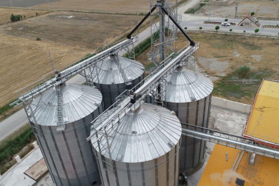 Düz Tabanlı Ticari Silo